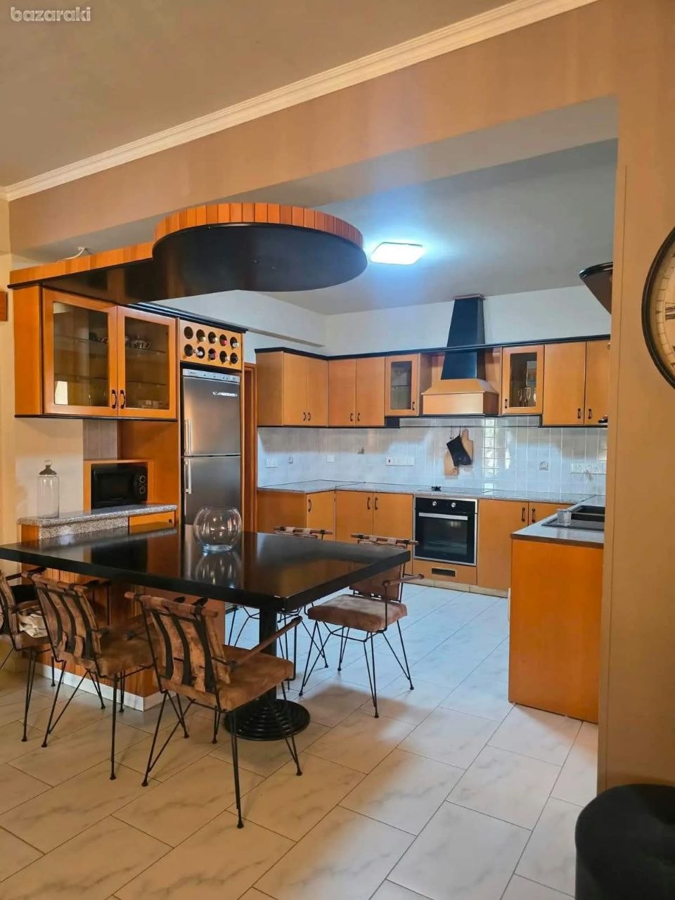 House, 3 bedrooms — 8