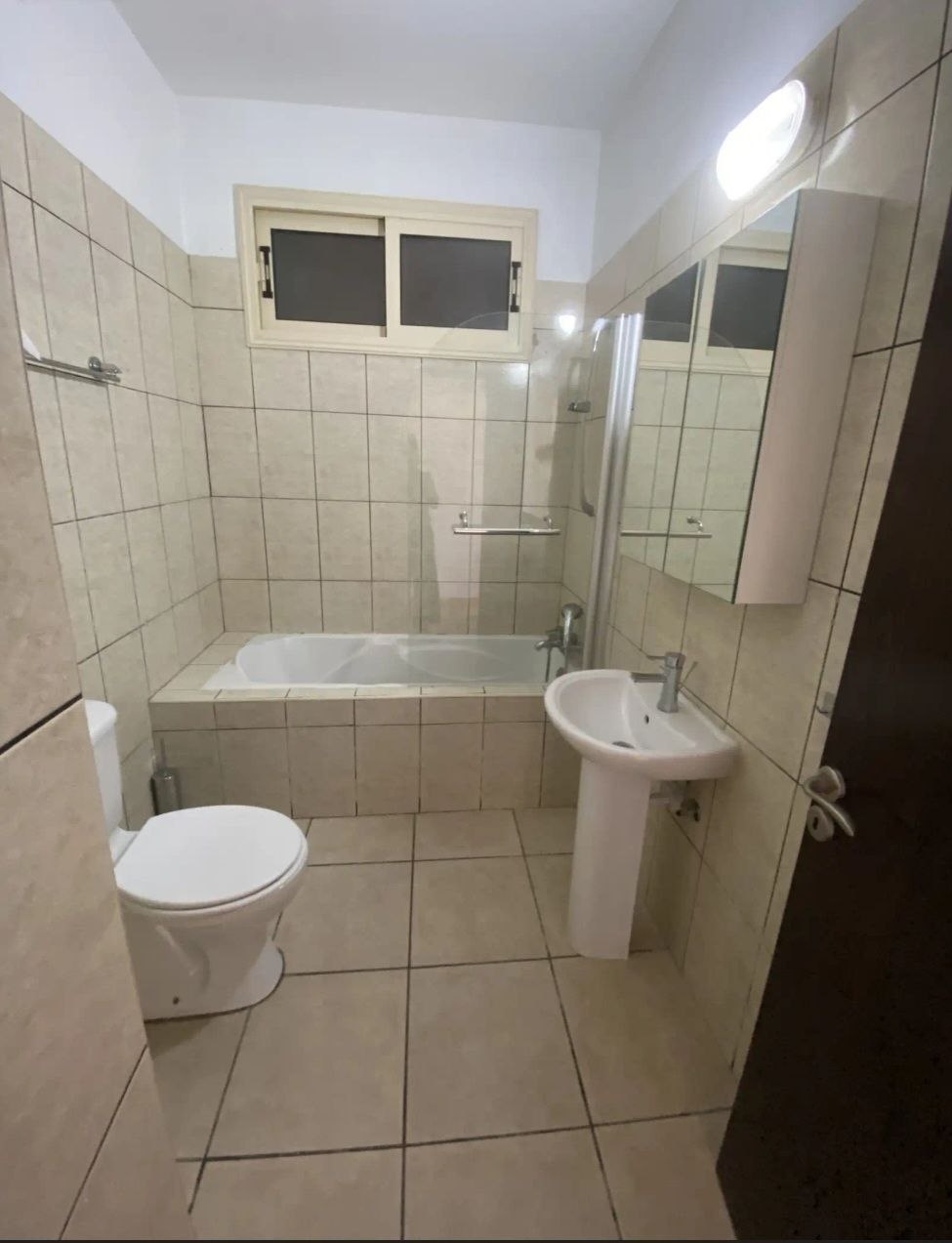 Apartment, 3 bedrooms — 2