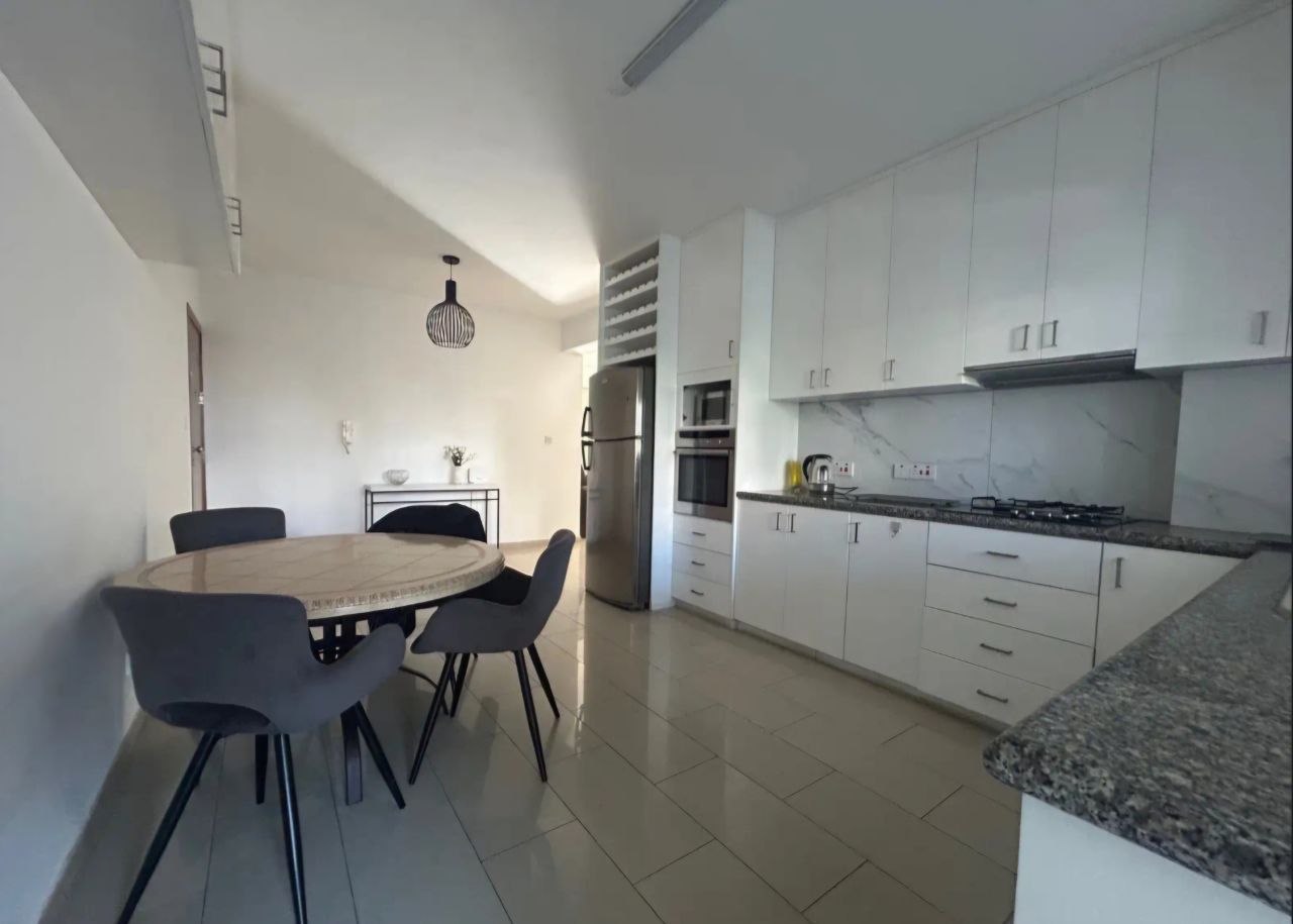 Apartment, 3 bedrooms — 5