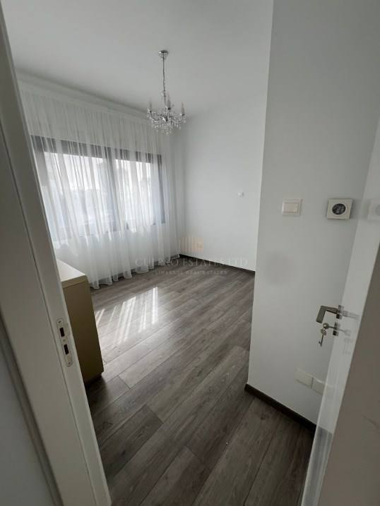 Квартира, 3 комнаты — 3