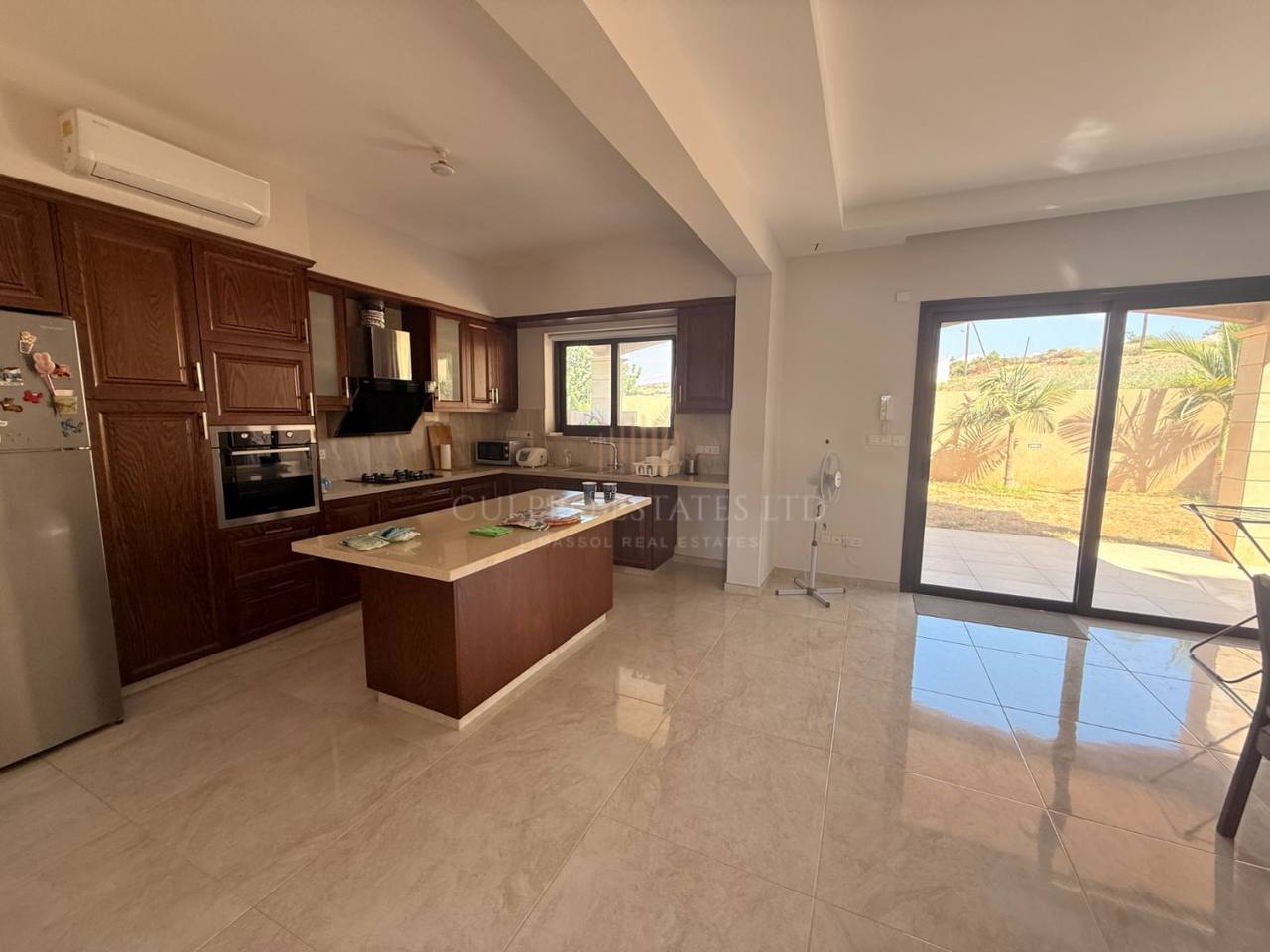 Villa, 4 bedrooms — 8