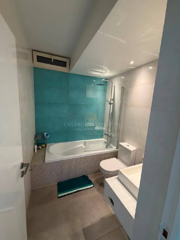 Villa, 5 bedrooms — 2