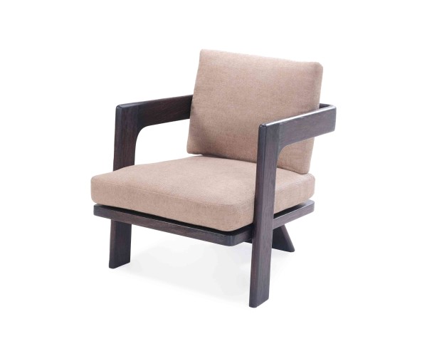 KARI LOUNGE CHAIR2