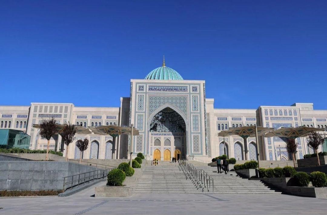 Ming marta eshitgandan, bir marta ko'rgan afzal