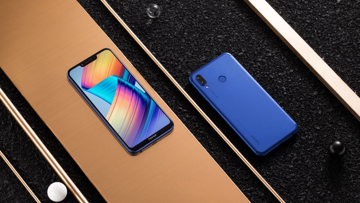 Невероятно бързият Honor Play, революционно устройство, с което се крачка напред към победата