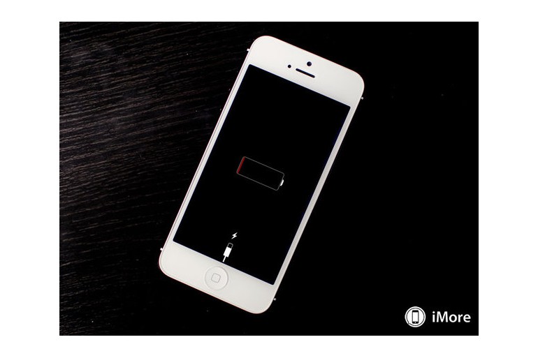 Apple заменя безплатно дефектни iPhone 5 батерии