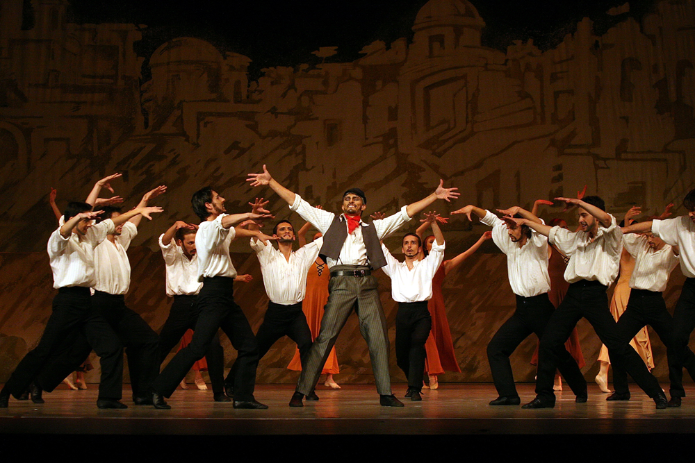 БАЛЕТ ПОД ЗВЕЗДИТЕ НА ЛЯТНА СЦЕНА НДК СЪС „ЗОРБА ГЪРКЪТ“