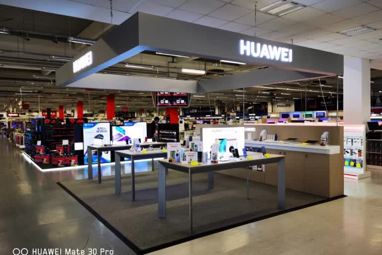 Huawei и Техномаркет откриха първата в България демо зона на компанията, демонстрираща цялата екосистема от нейни продукти