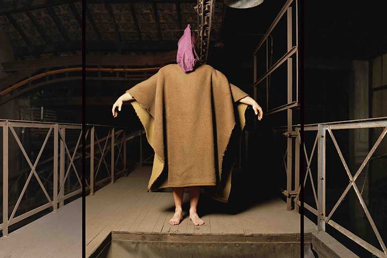 Изложба Torture (Изтезание) на американския артист Андрес Серано