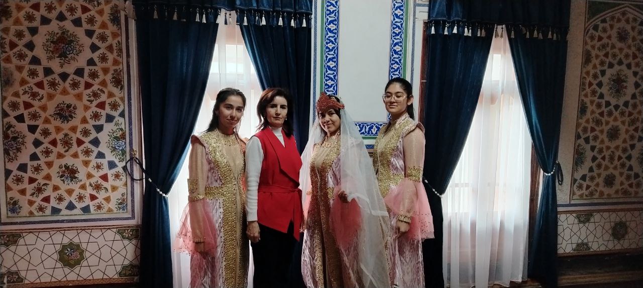 "Mushoira" klubi a'zolari bilan g'azalxonlik   kechasi o'tkazildi.