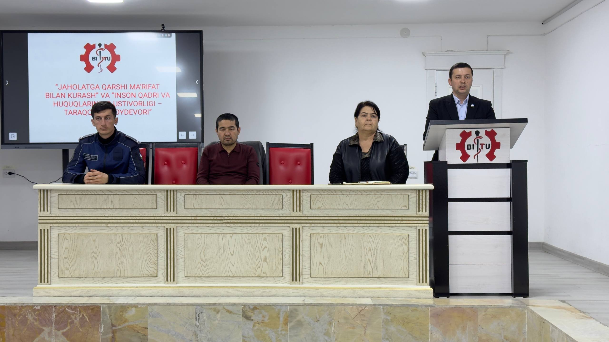 "JAHOLATGA QARSHI MA’RIFAT  BILAN KURASH”